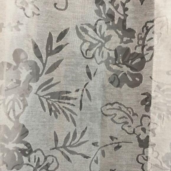 Salon Studio White Floral Sheer Button-Up Blouse M Lightweight Rayon/Nylon Blend - Picture 2 of 6